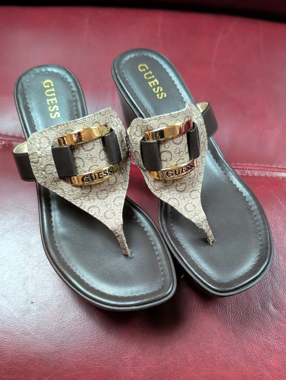 GUESS Brown Logo Thong Sandals with Gold Hardware Size 8